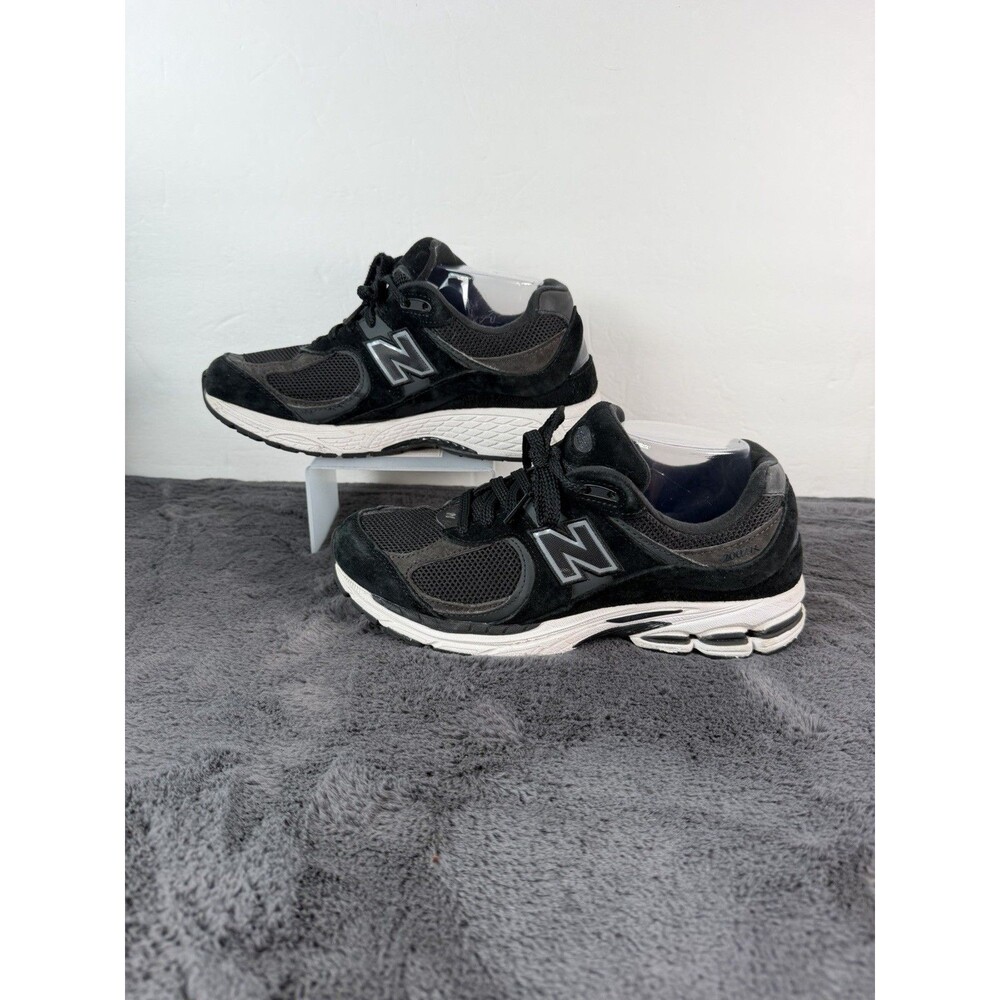 New Balance 2002R Men’s 7.5 Women’s 9 Black Gray Running Sneakers M2002RBK
